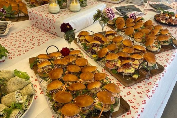 Buffet - Fru Madglad